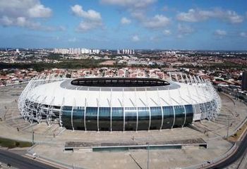 Área externa da Arena Castelão em Fortaleza - CE.