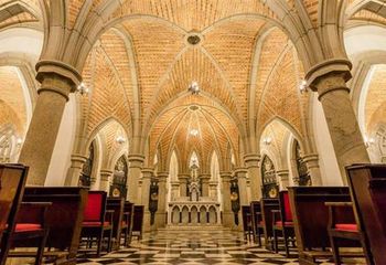 Detalhes da Cripta da Catedral da Sé. 