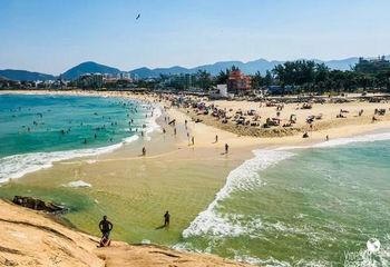 Praia da Macumba e Praia do Recreio entre a Pedra do Pontal - RJ. 