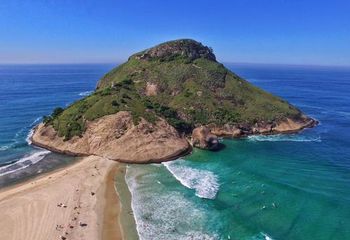 Pedra do Pontal na Praia do Recreio - RJ.
