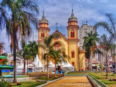 Igreja Matriz de São José e Dores na cidade de Alfenas - MG.