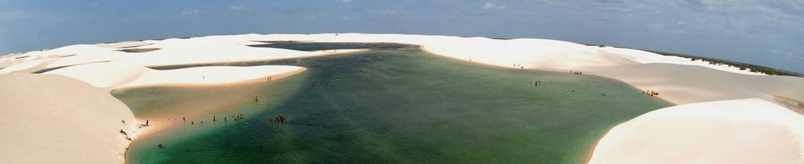 Lagoa no interior do Parque Nacional dos Lençóis Maranhenses em Barreirinhas - MA. 