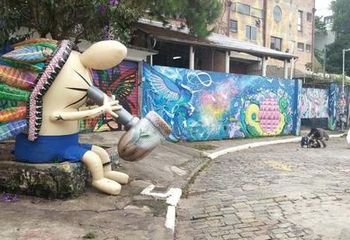 Intervenções artísticas no Beco do Batman em São Paulo - SP. 
