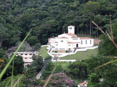 Igreja de São Luís Maria Grignion de Montfort. O Catolicismo é a religião predominante em João Monlevade - MG.