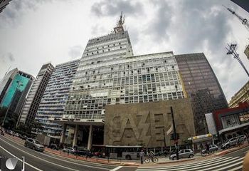 Vista panorâmica do Teatro Gazeta na Avenida Paulista - SP.