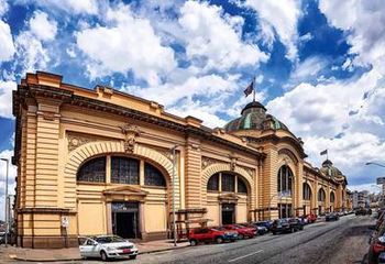 Mercado Municipal de São Paulo fica nas proximidades da Rua 25 de Março. 