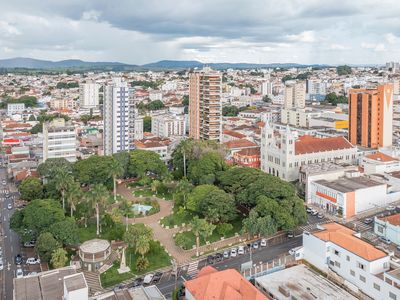 Vista aérea e panorâmica da cidade de Passos - MG.