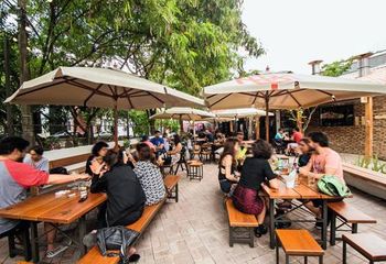 O Bar do Beco é uma opção gastronômica no Beco do Batman em São Paulo - SP.
