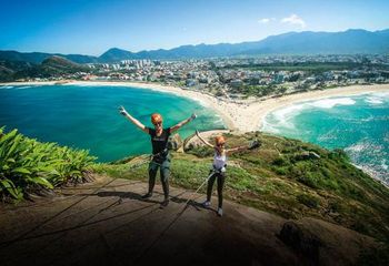 Descida de rapel na Pedra do Pontal - RJ. 
