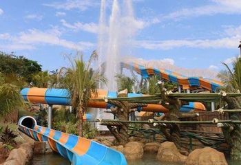 Montanha-russa aquática do Thermas dos Laranjais em Olímpia - SP.